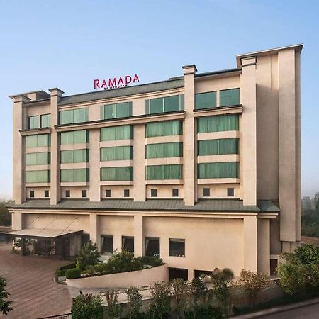 รามาดา บาย วินด์แฮม นิวเดลี ปิตัมปุระ Hotel ภายนอก รูปภาพ