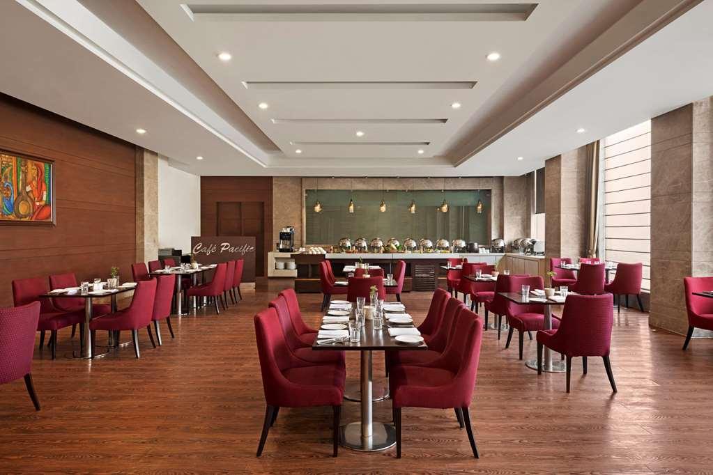 รามาดา บาย วินด์แฮม นิวเดลี ปิตัมปุระ Hotel ร้านอาหาร รูปภาพ